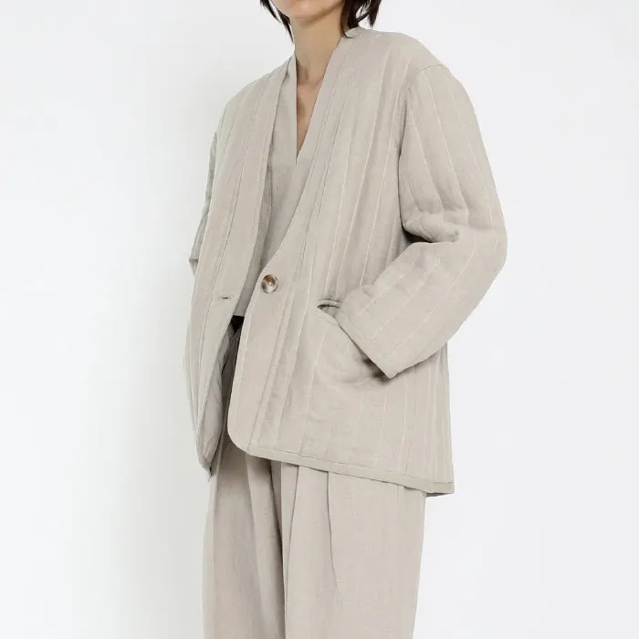 7115 By Szeki Woman Quilted V Neck Blazer Oatmeal