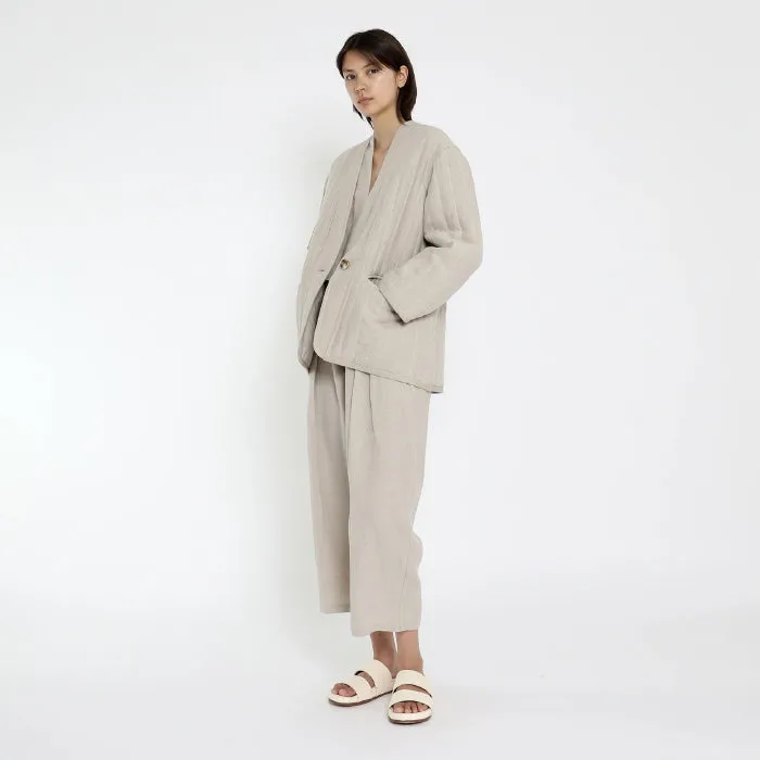 7115 By Szeki Woman Quilted V Neck Blazer Oatmeal