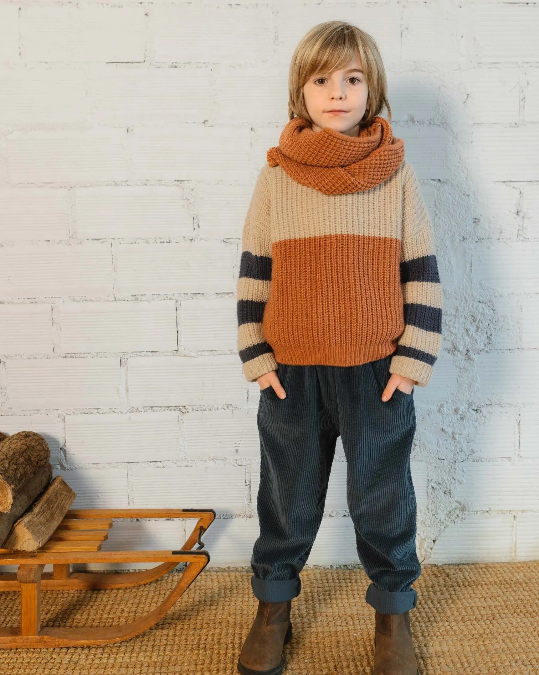 Corduroy Pants in Bosco